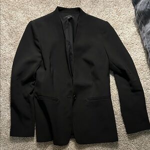Ann Taylor Size 6P Black Blazer